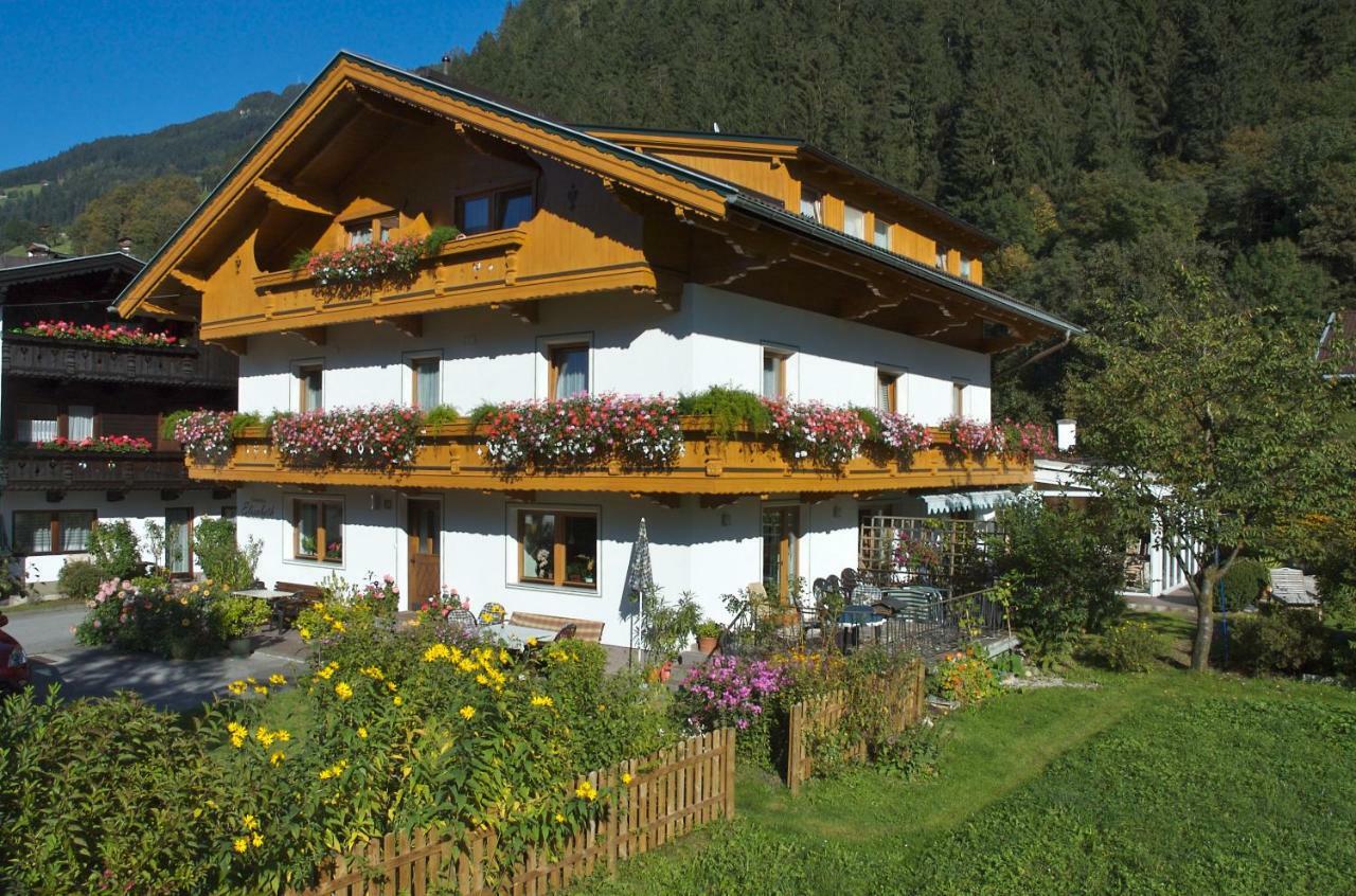 Gaestehaus Elisabeth Bed & Breakfast Mayrhofen Bagian luar foto