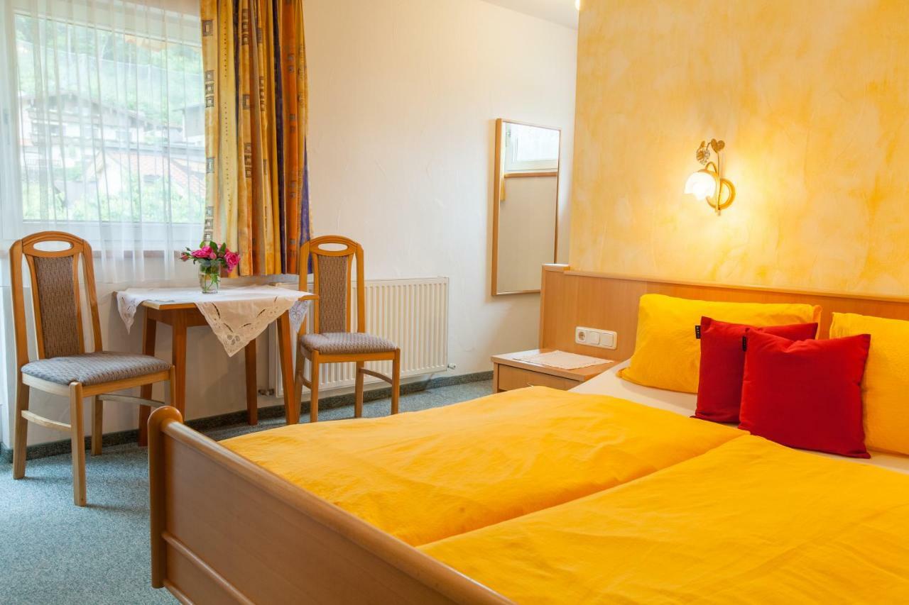 Gaestehaus Elisabeth Bed & Breakfast Mayrhofen Bagian luar foto